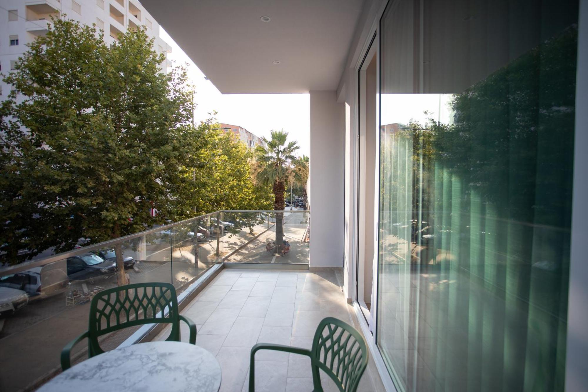 Nayel Hotel Durrës Exteriör bild